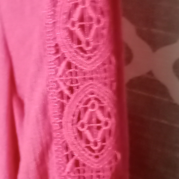 Pink blouse - Picture 2 of 4